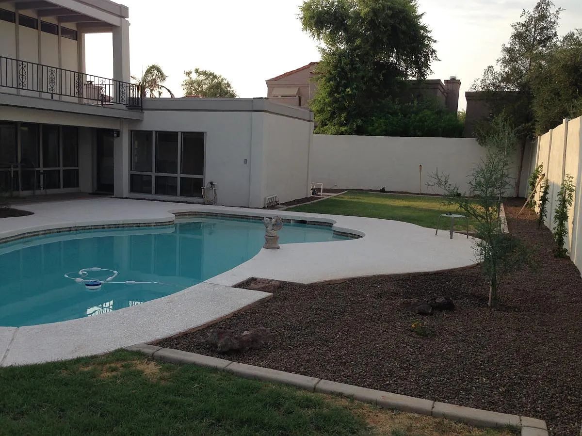 4 bed, 2737 sqft, $4,250 — Photo 2