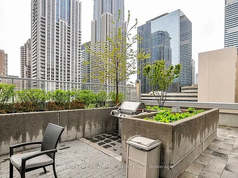 386 Yonge St #5103 — Photo 20