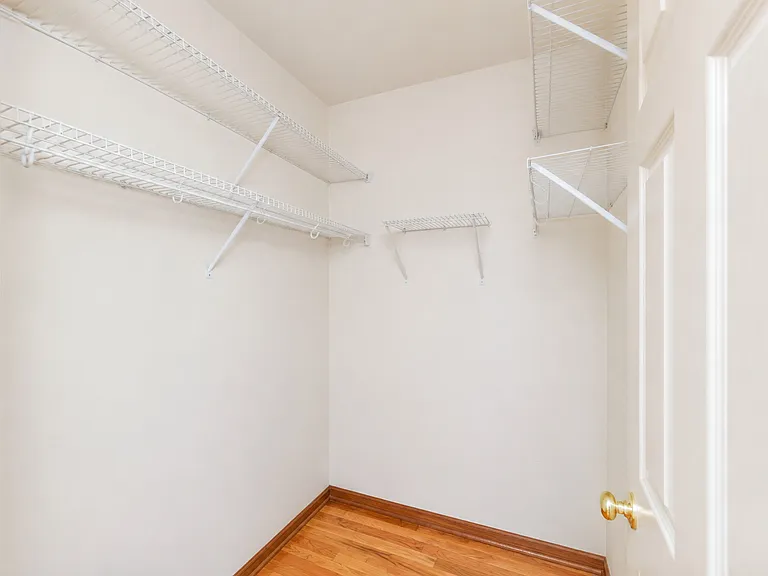 3240 N Racine Ave #2 — Photo 8