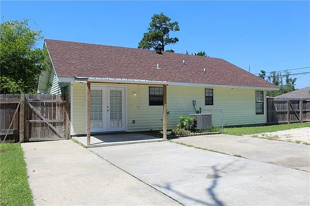 442 Cedar Ln — Photo 14