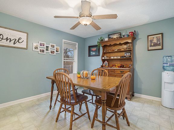 5th image of 2126 Edgewood Dr