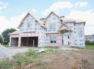 3813 SW Granite Ln, Lees Summit, MO 64082