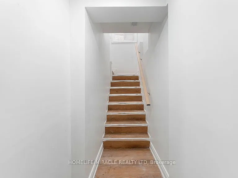 1583 Frolis St — Photo 27