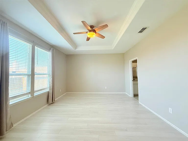 2404 Bermont Red Ln — Photo 8