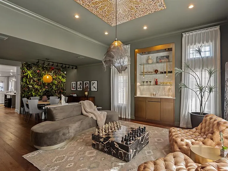 2115 W Watrous Ave — Photo 11
