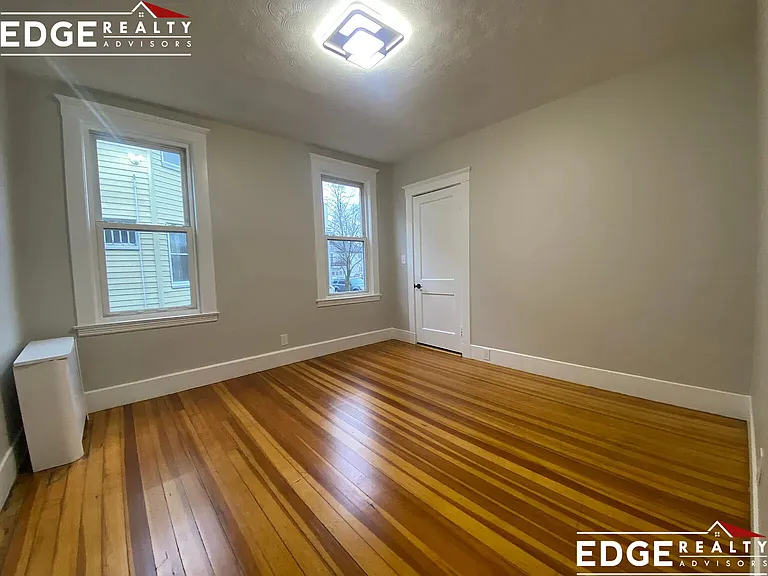 74 Wallingford Rd — Photo 11