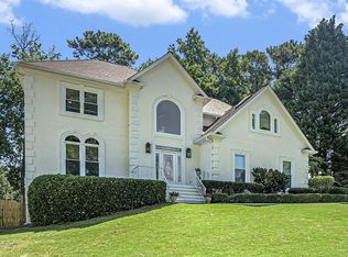1660 Hickory Lake Dr, Snellville, GA 30078