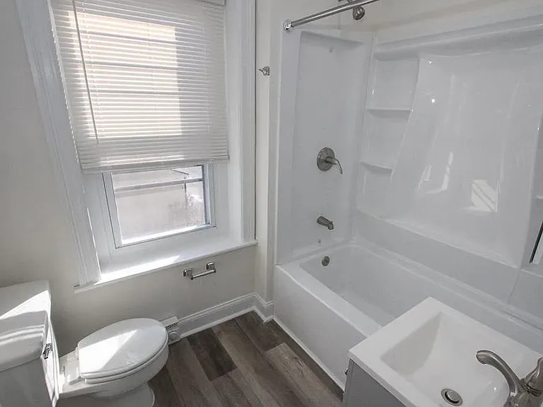 702 Main St #2 — Photo 6