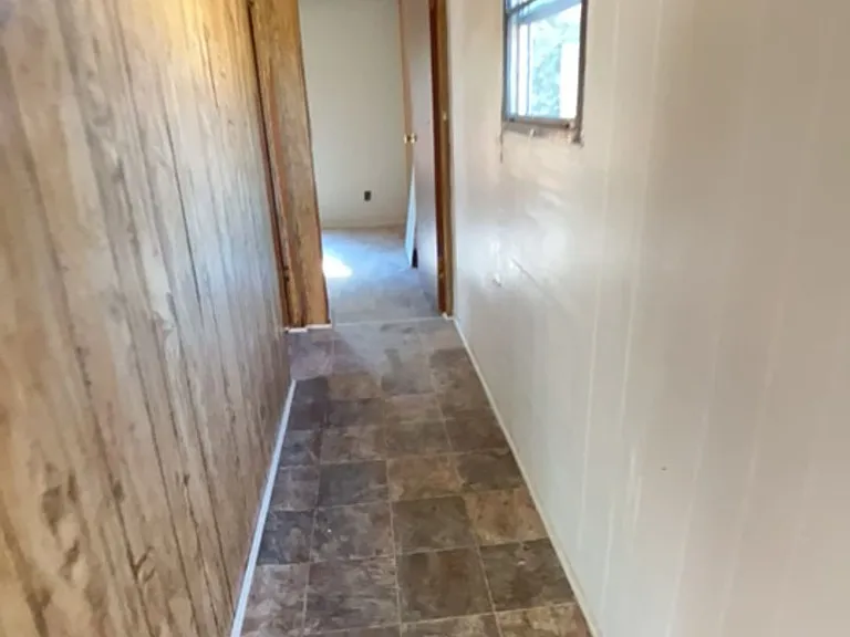 1412 Wells Rd — Photo 5