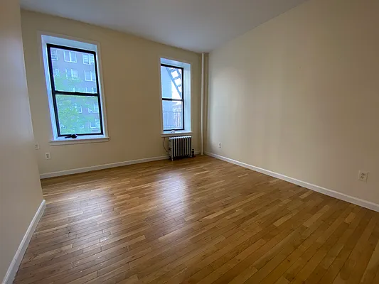 Rented by Bond New York | media 15