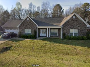 104 Mockingbird Ln, Caledonia, MS 39740