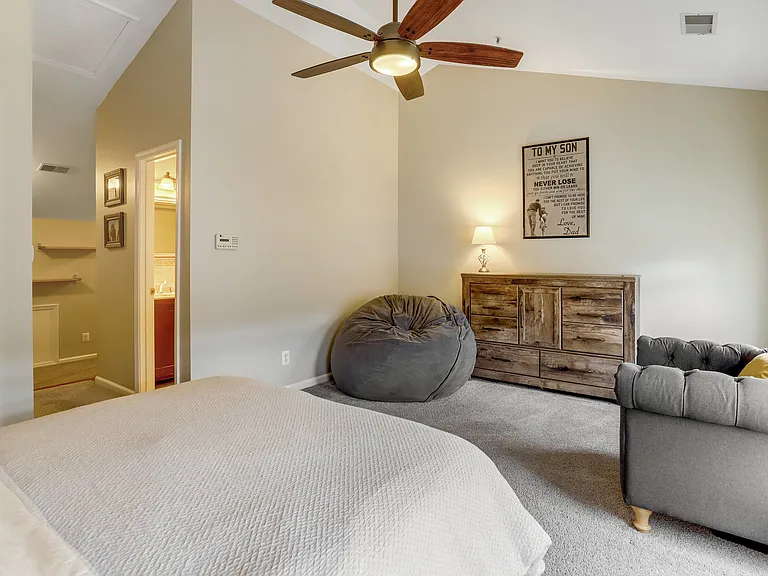 141 Martin Ln — Photo 43