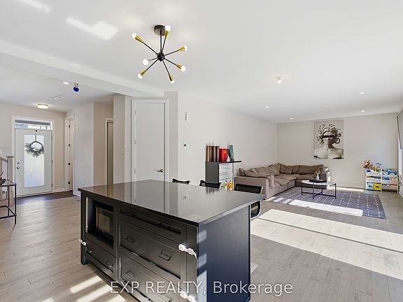 5th image of 132 Rugosa St