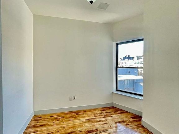 5th image of 103 Quincy St #4R