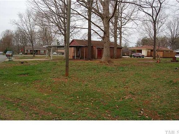 4th image of 2422 Melfield Dr