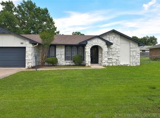 401 N Fir Pl, Broken Arrow, OK 74012