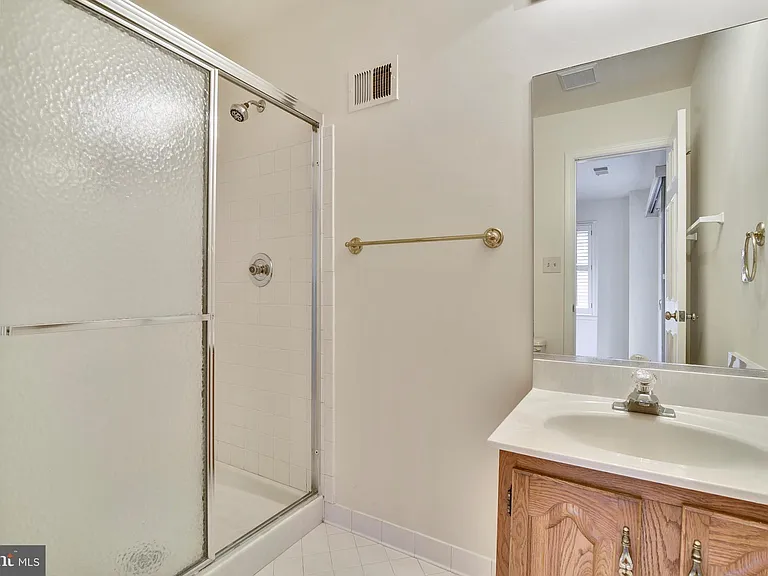 3023 Oakton Meadows Ct — Photo 23