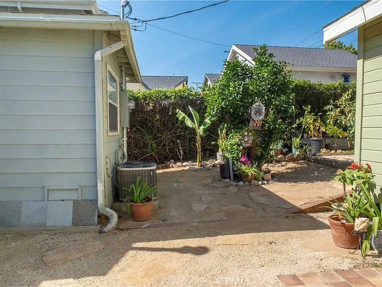 2941 Piedmont Ave — Photo 30