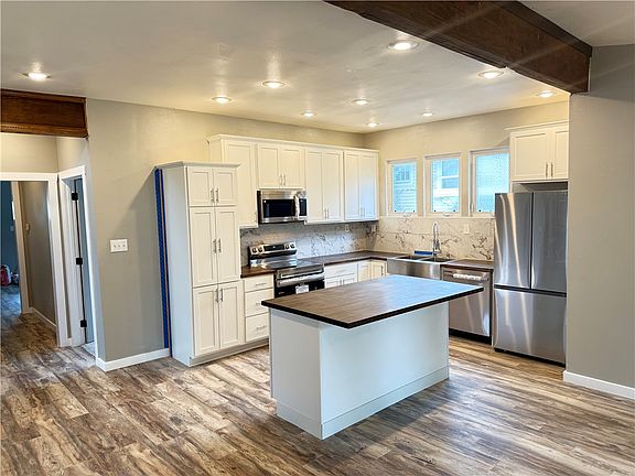 4th image of 1012 S 24th St