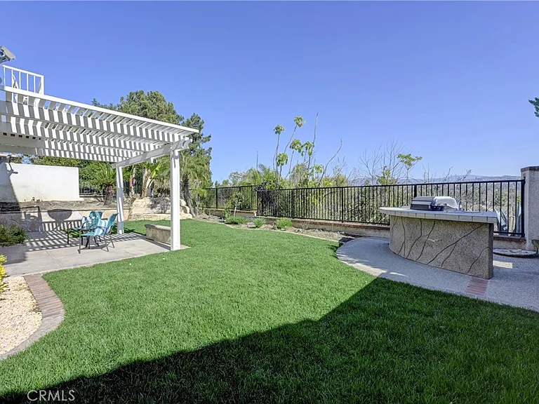20340 Channing Ln — Photo 5
