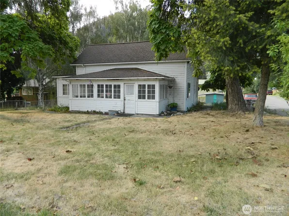 26 Palmer Avenue, Loomis, WA 98827