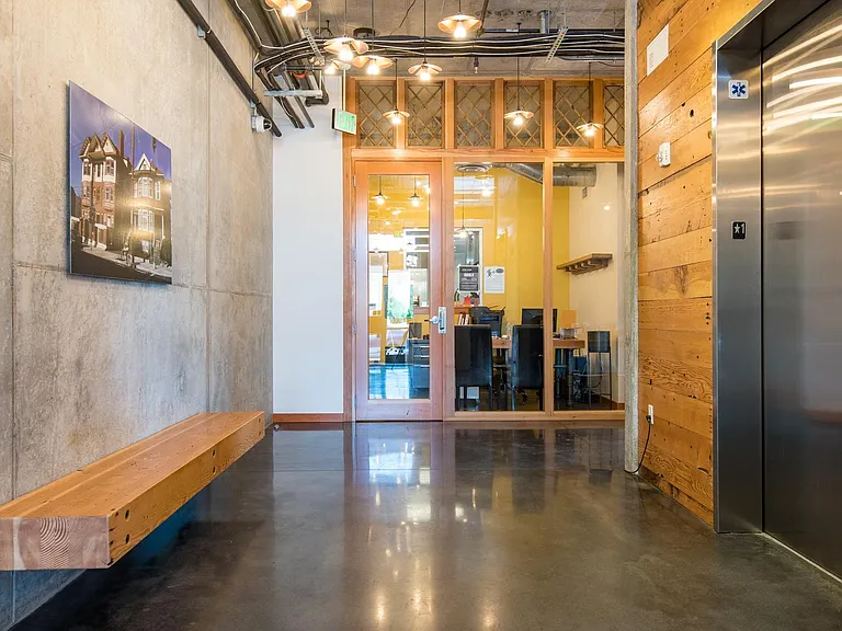 Central Eastside | Entrance Lobby and Elevator