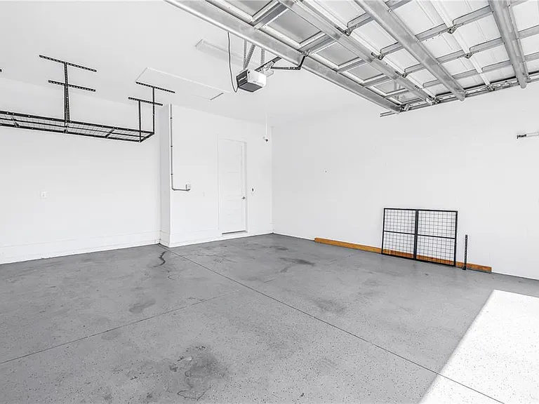 513 17th Ave E — Photo 58