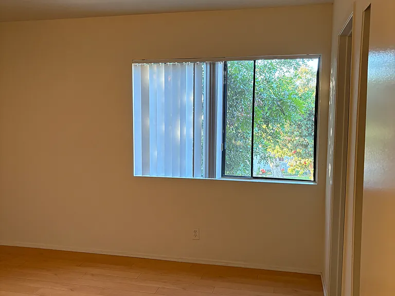 1050 Raymond Ave #210 — Photo 8