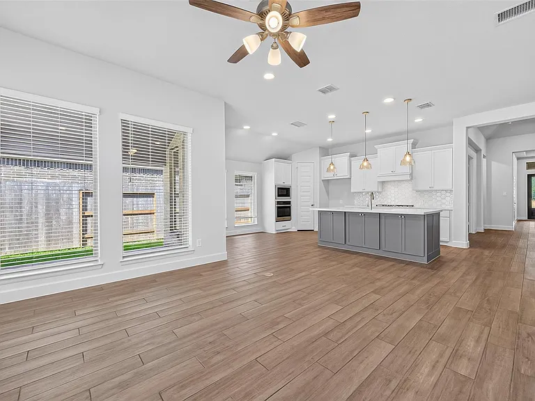 232 W Netleaf Ct — Photo 13