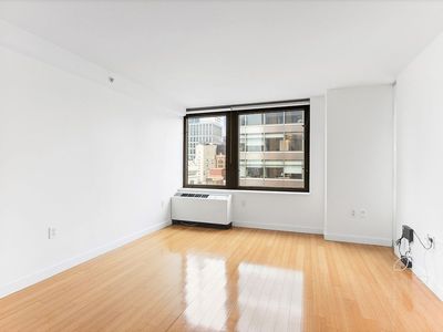 100 W 39th St APT 37C, New York, NY, 10018