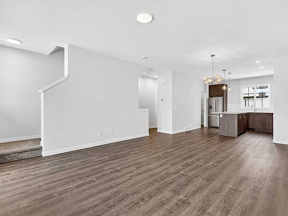4th image of 1750 S Rangeview Dr SE #204