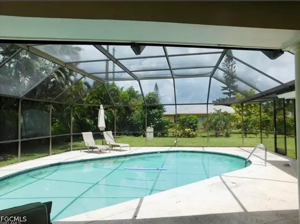 4479 Lakewood Blvd, Naples, FL 34112
