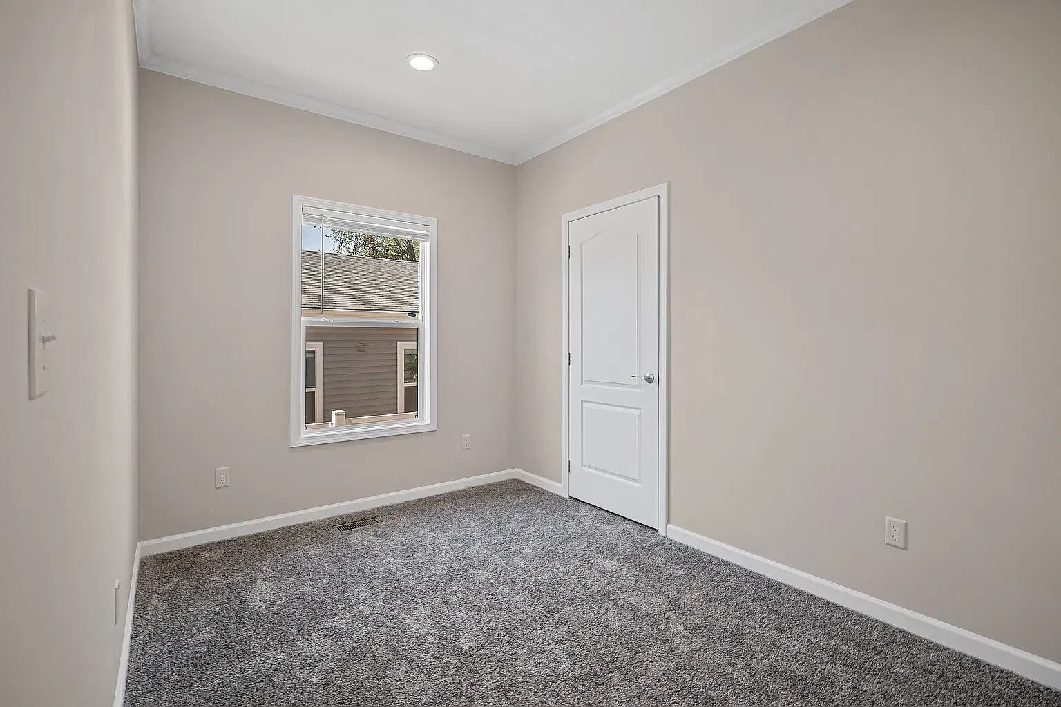 3 bed, 1361 sqft, $2,195 — Photo 4