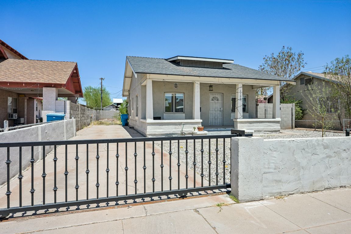 E Garfield St-S3107-004.jpg