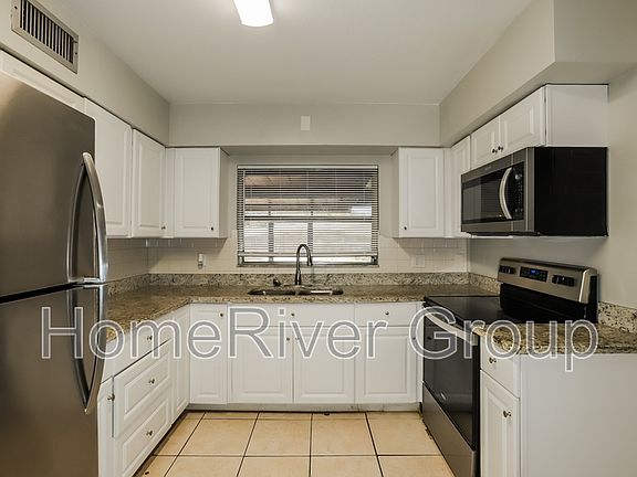 5th image of 709 Piedmont Dr SE