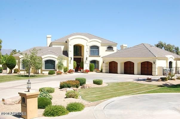 1st image of 8525 N Canta Bello