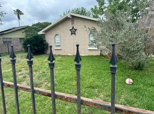 10726 Westview Dr, Corpus Christi, TX 78410