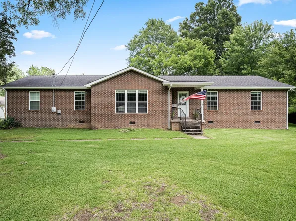 114 Ragan St, Tullahoma, TN 37388