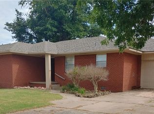 1517 W Walnut St, El Reno, OK 73036
