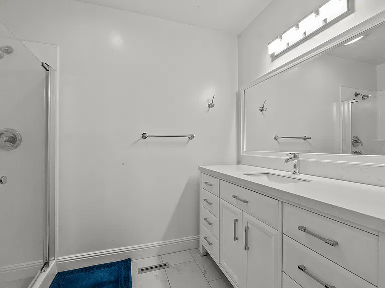 1742 Naglee Ave — Photo 12