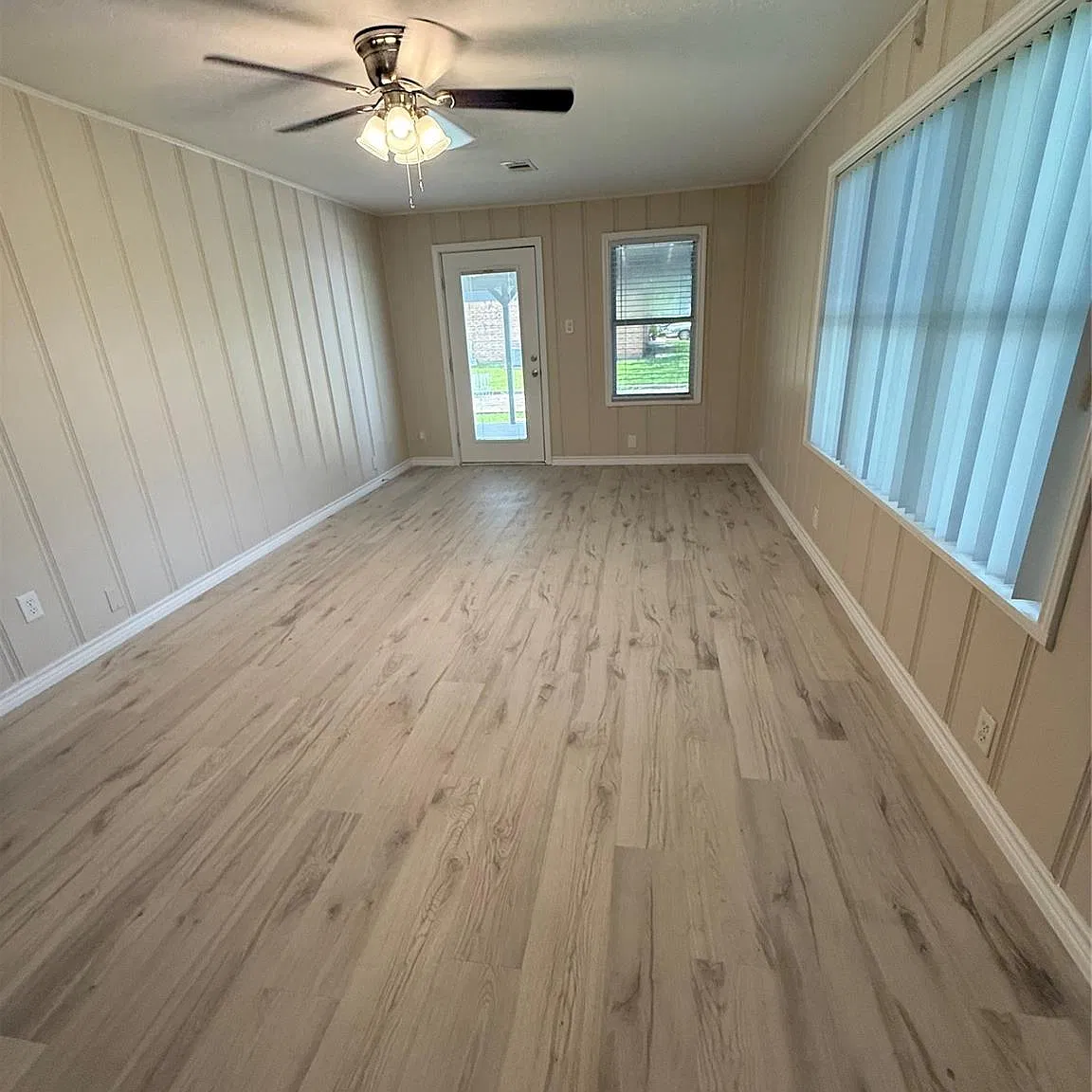 3 bed, 1.0 bath, 1200 sqft, $1,575 — Photo 4