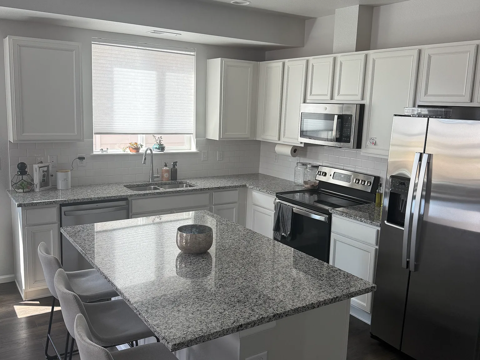 3 bed, 2.5 bath, 1693 sqft, $2,850 — Photo 4