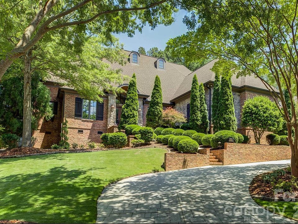 1st image of 16946 Ashton Oaks Dr