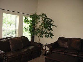 1st image of 1023 Bentley Ln