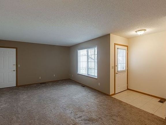 2nd image of 301-431 Hillcrest Dr #373