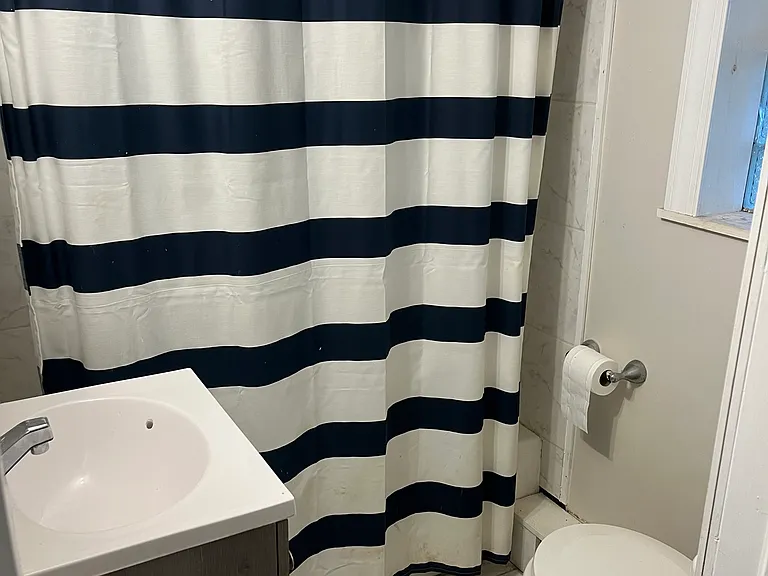 2111 Lawn Ave #9 — Photo 14