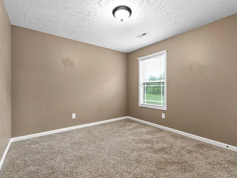 1170 Dygert Ct — Photo 25