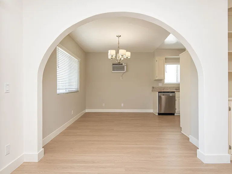 8117 Manitoba St #6 — Photo 3