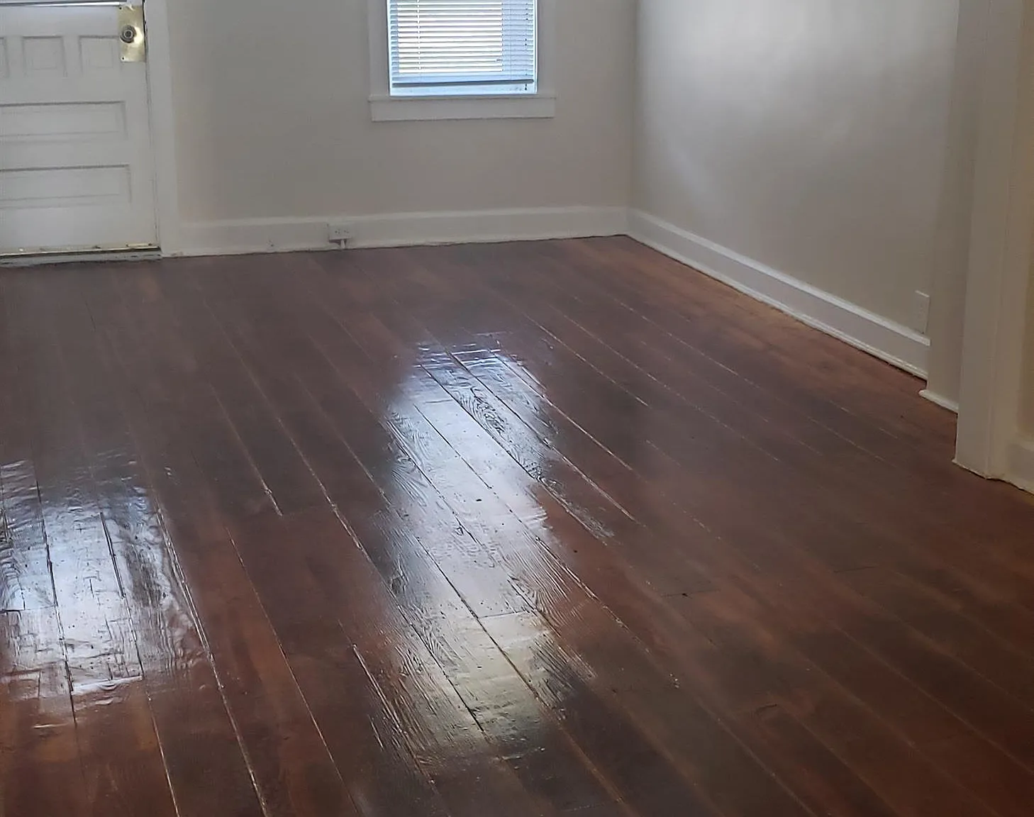 731 Camden Ave SW — Photo 3
