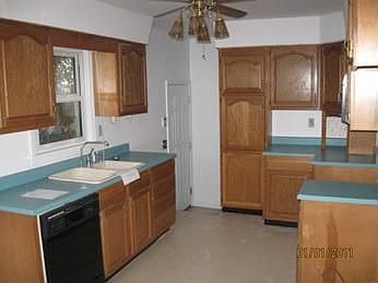 2nd image of 5404 Senator Ln